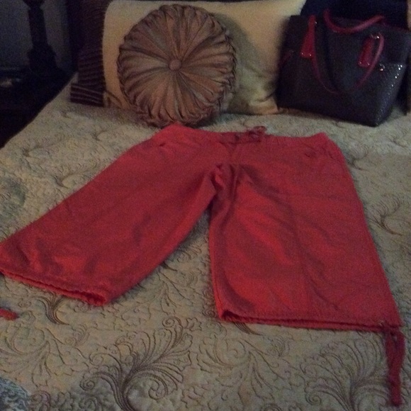 Faded Glory size 12 Capri Pants - Picture 1 of 2